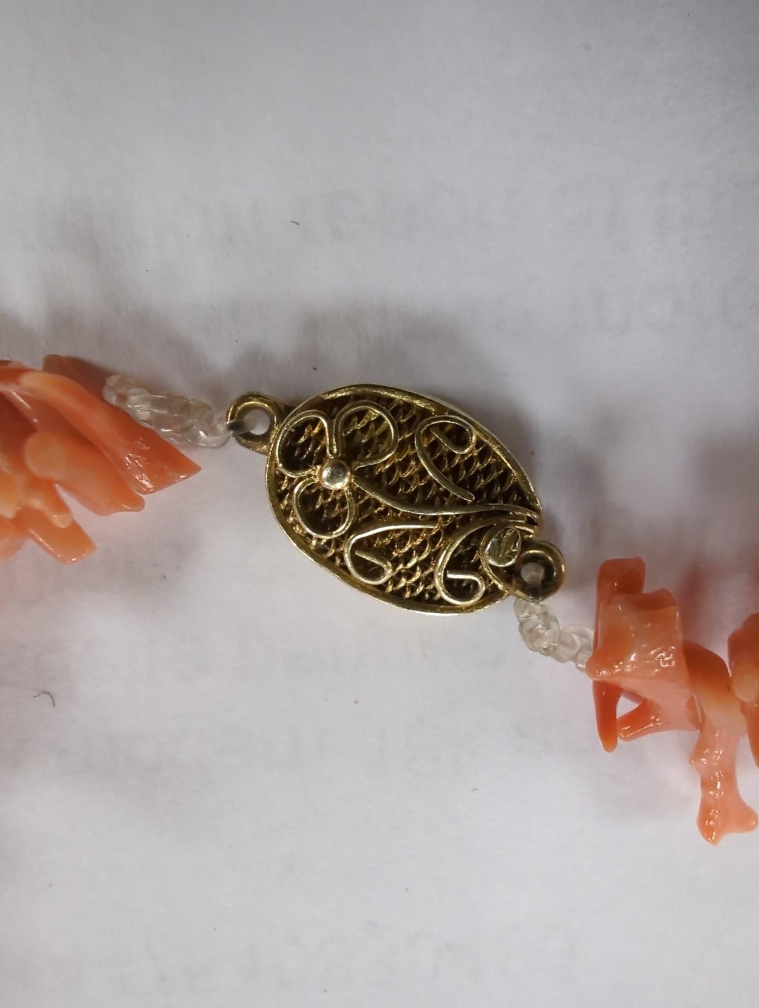 A mixed collection of mainly Chinese jade, simulated jade or hardstone jewellery, including pendant, etc.